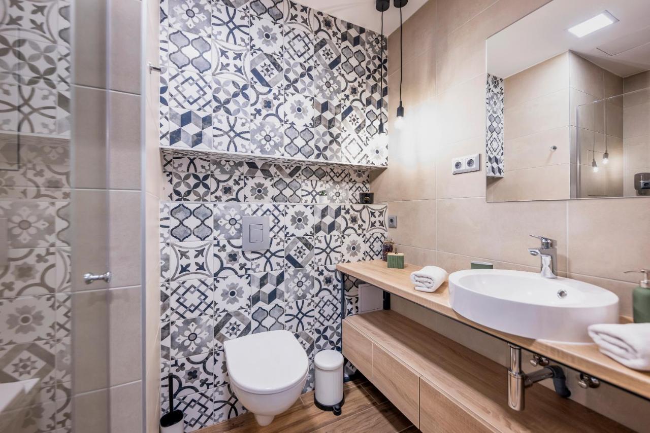 Amade Apartmanok 1 غيور الغرفة الصورة